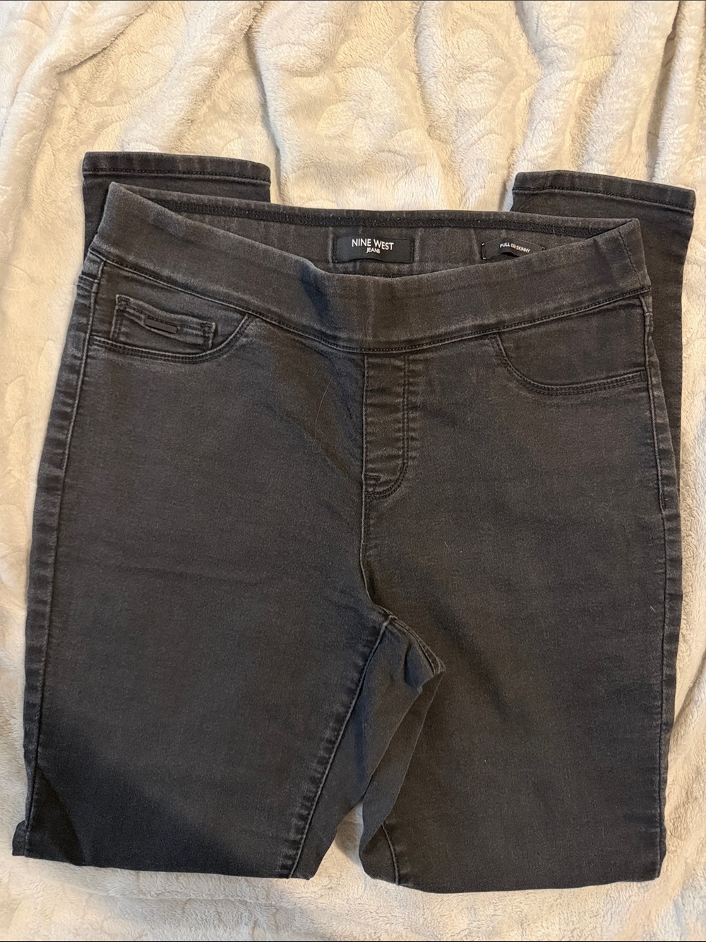 Nine West Women's Charcoal Pull-On Skinny Jeggings